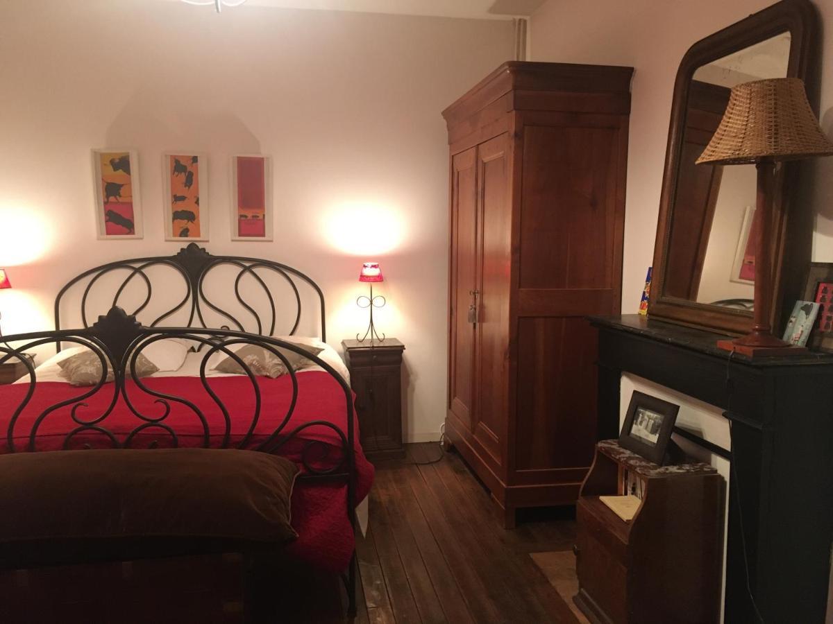 Hébergement de vacances Maison Cosy Dans Village Historique Coucy-le-Château-Auffrique