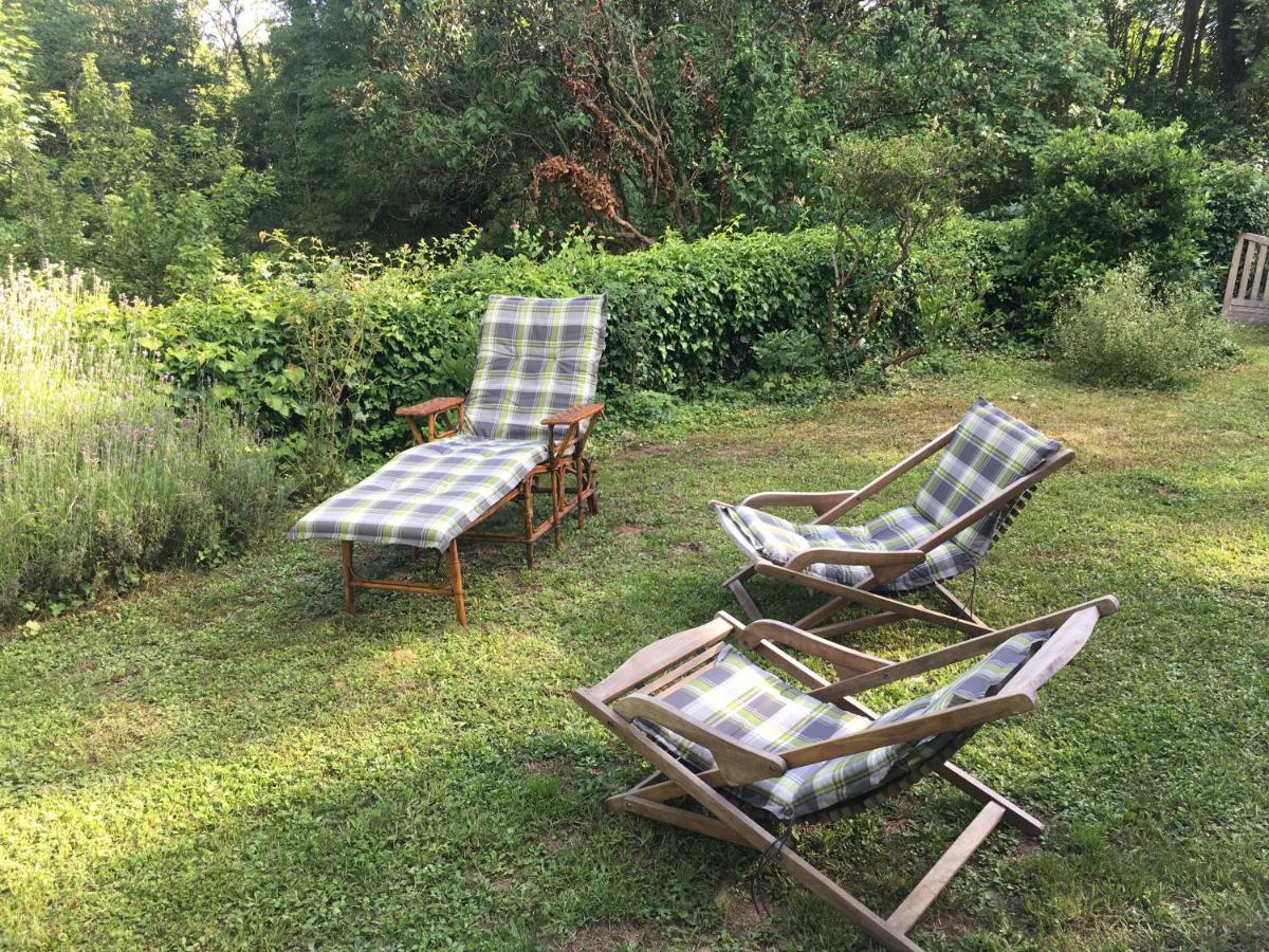 Hébergement de vacances Maison Cosy Dans Village Historique Coucy-le-Château-Auffrique